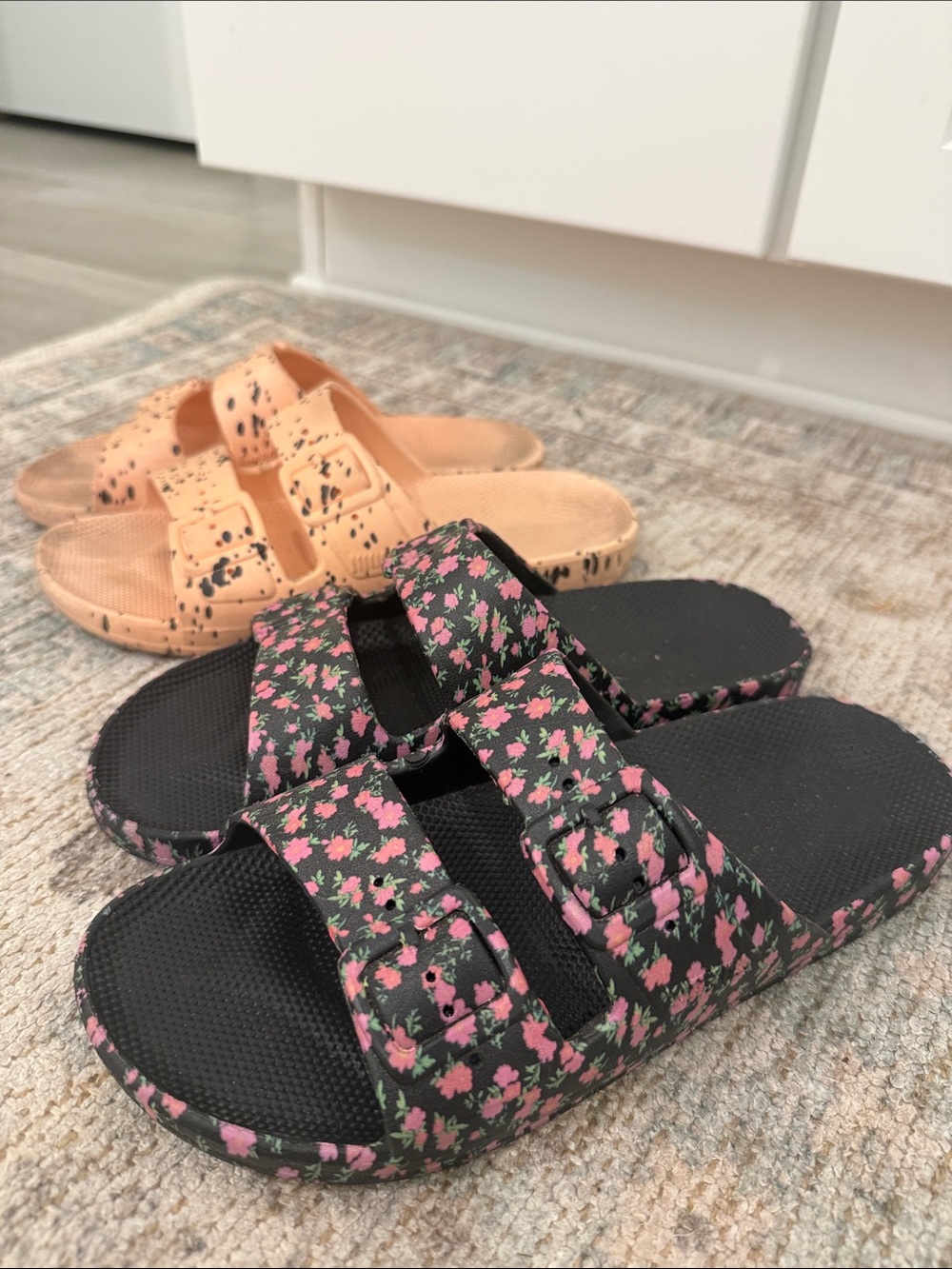 Set of 2 Pairs Freedom Moses Slides